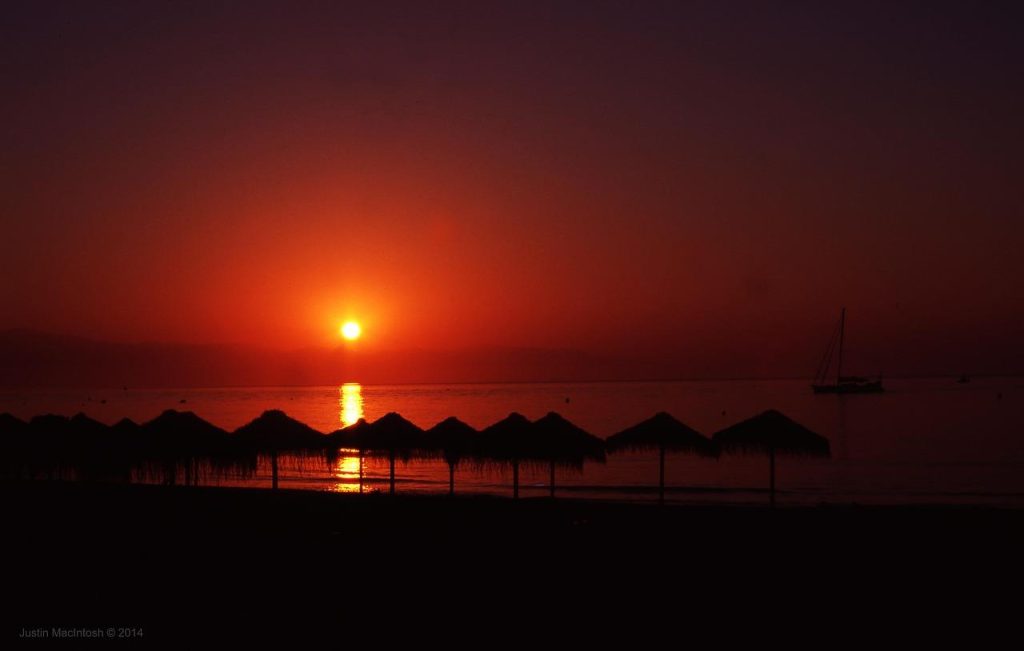 Prachtig uitzicht op huizen kopen Costa del Sol met zicht op de Middellandse Zee en kustlijn